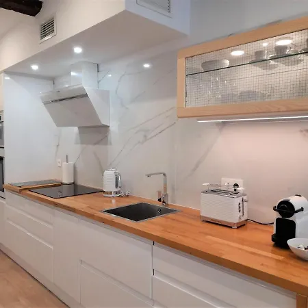 Con Encanto En Centro Historico -tinerialucushome Апартаменты *